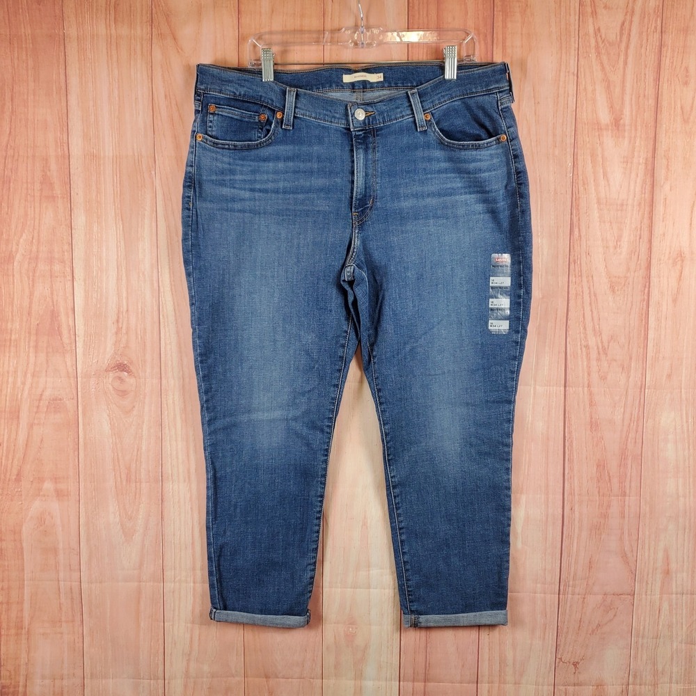 Levis Womens Boyfriend Jeans Sz 18 34x27 Light Wash NEW NWOT